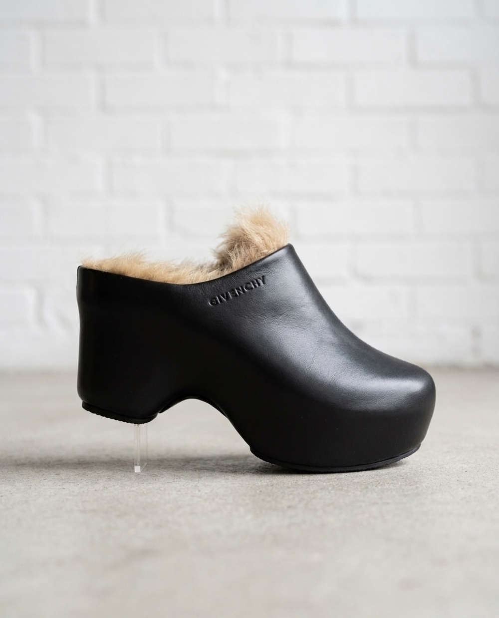 NEW GIVENCHY women's leather and faux fur platform g clogs in black